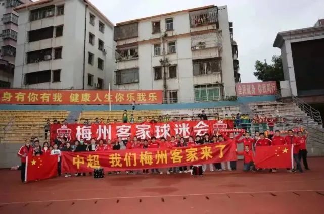 美女脱得一二干净无遮挡